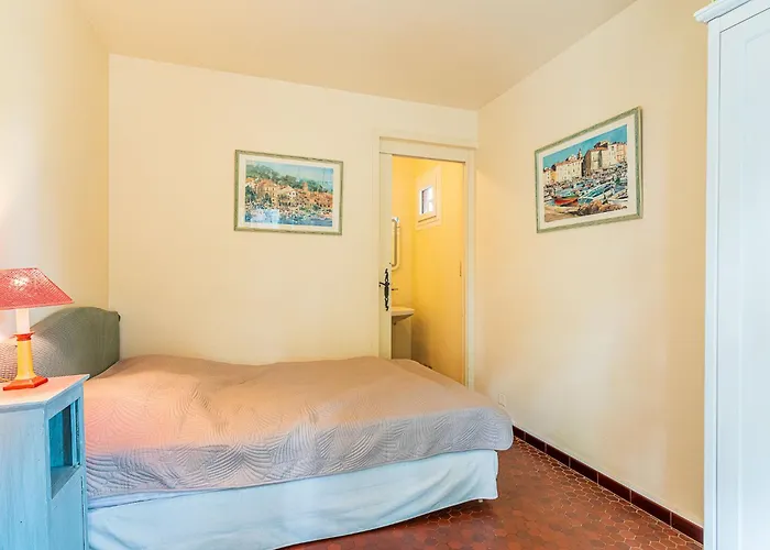 Penelope By Interhome *