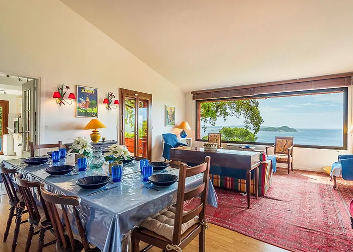 Penelope By Interhome * イエール