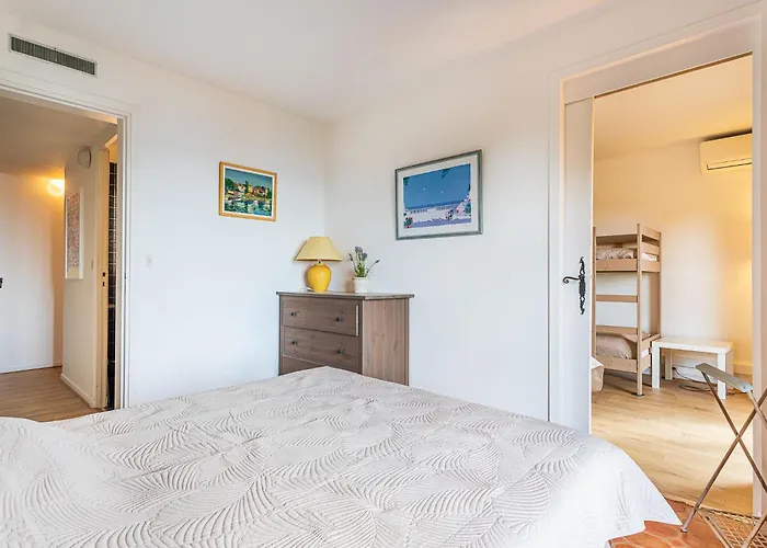 Penelope By Interhome Hyeres